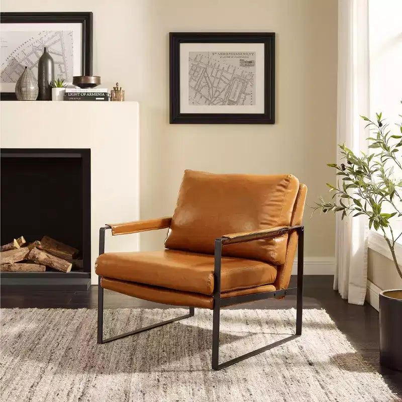 Fauteuil d'appoint avec assise et dossier rembourrés en similicuir