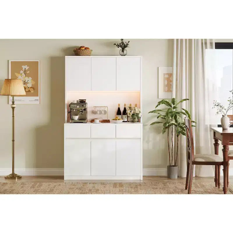 Armoire de rangement de cuisine avec station de recharge, vaisselier de cuisine de style ferme de 178 cm de haut avec support pour micro-ondes, garde-manger avec tiroirs et étagères