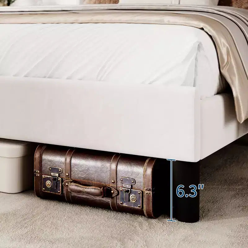 Cadre de lit en velours grand format, tête de lit à oreilles capitonnée à canaux verticaux, lit plateforme rembourré, lattes en bois, aucun sommier tapissier requis, assemblage facile, beige